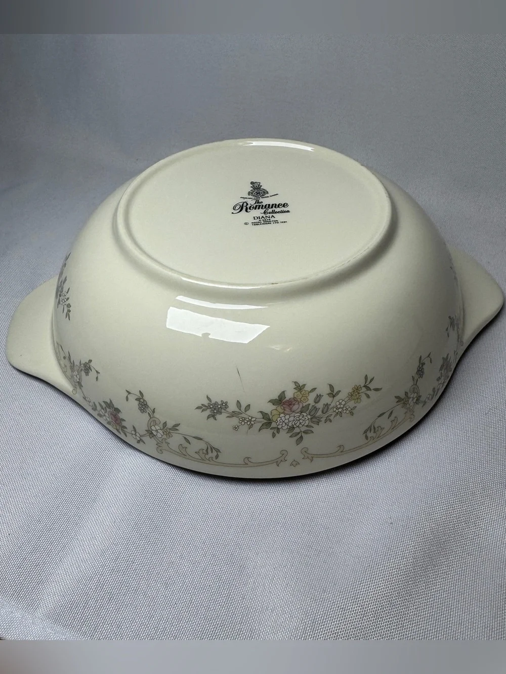 Royal Doulton Diana Covered Vegetable Serving Dish Bowl Romance Collection Notes